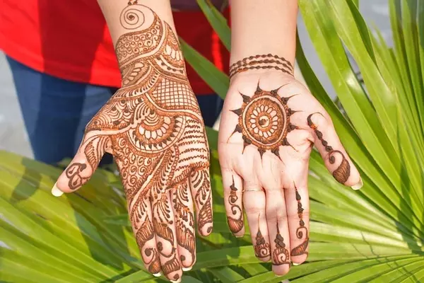 Sapne me mehndi dekhna